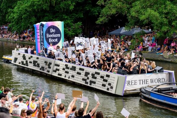 Boekenboot