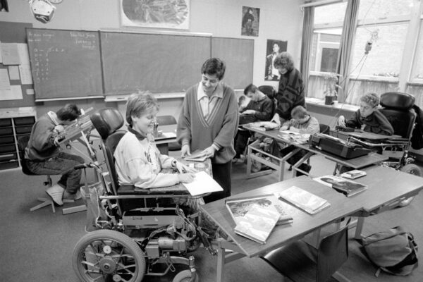 Speciaal onderwijs 1988 - foto Persbureau Van Eijndhoven - collectie Regionaal Archief Tilburg