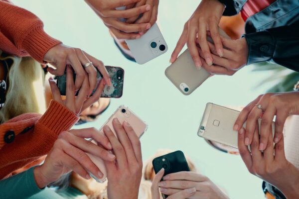 Phone,,College,And,Network,With,Hands,On,Campus,For,Social